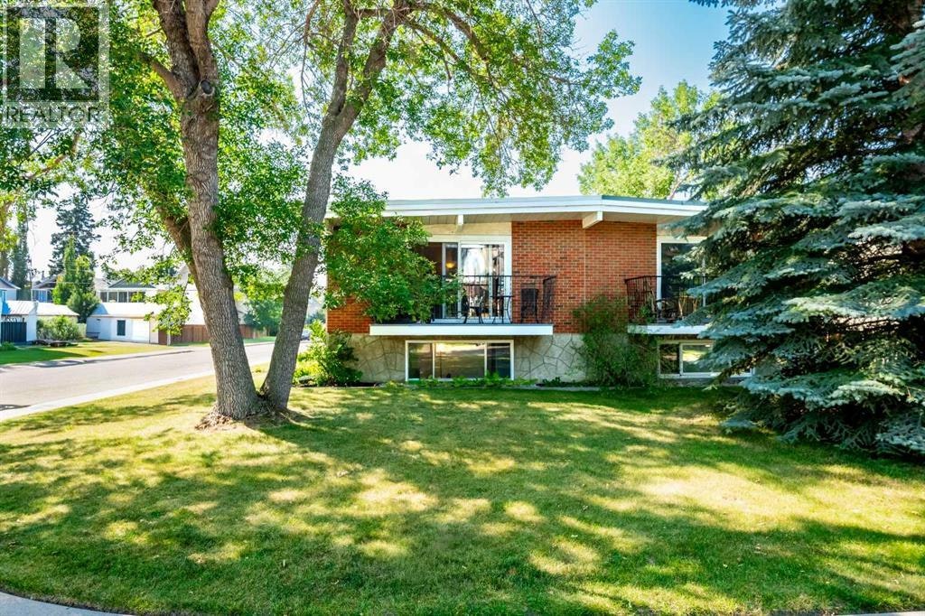 2301 4 Avenue NW, Calgary, AB, T2N 0P1