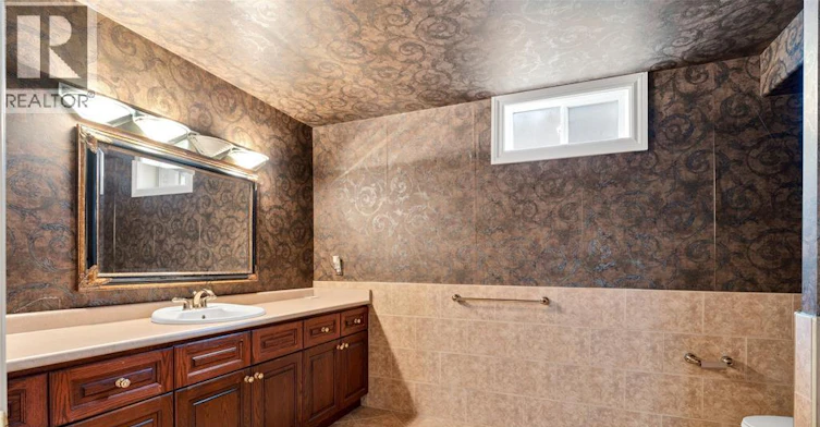 1585 Stoneybrook Crescent, Windsor, ON, N9G 2Z4 - 5