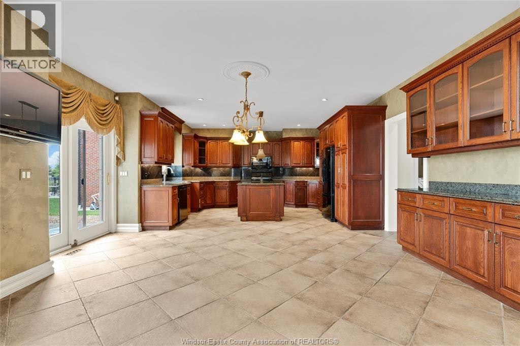 1585 Stoneybrook Crescent, Windsor, ON, N9G 2Z4 - 13