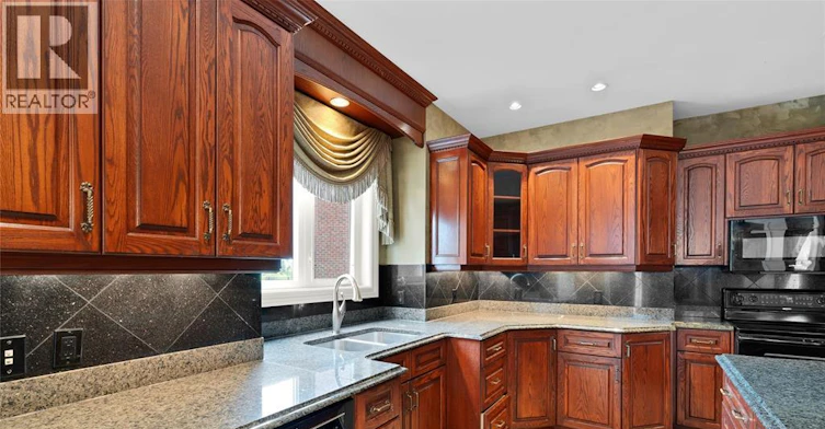 1585 Stoneybrook Crescent, Windsor, ON, N9G 2Z4 - 14