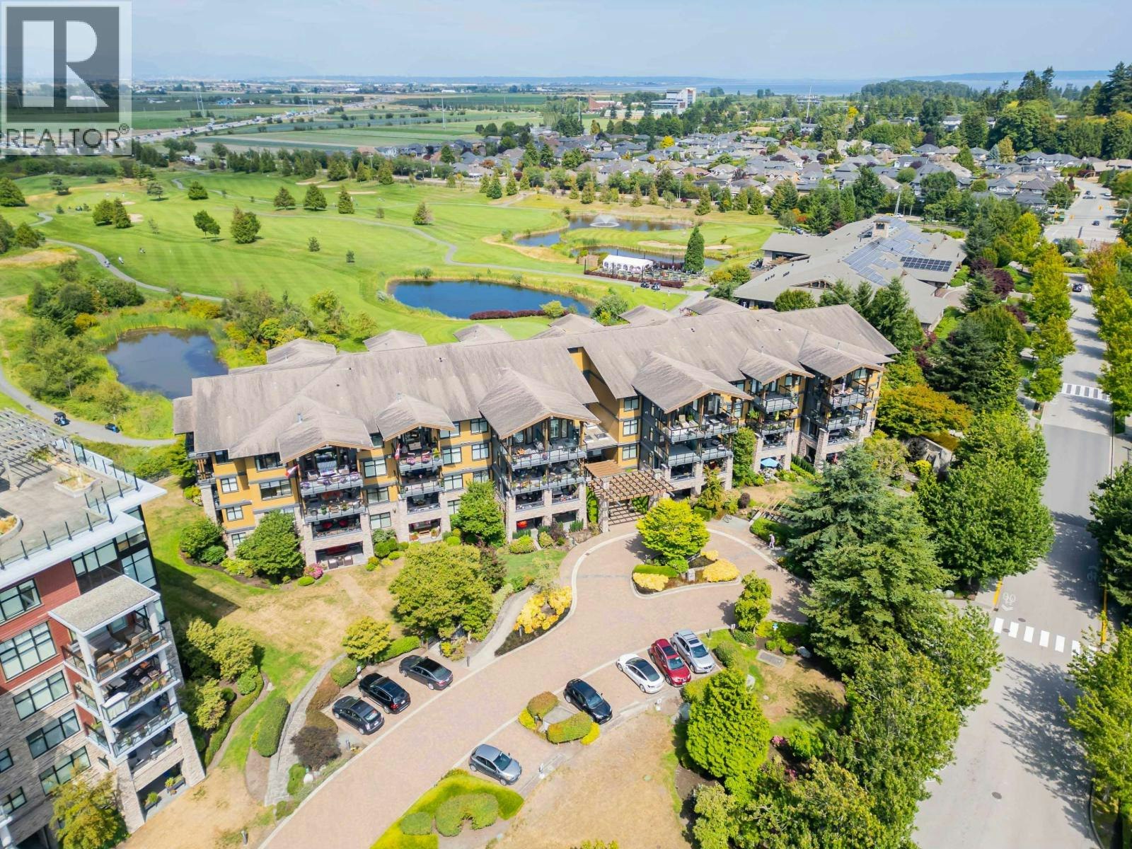 301-5099 Springs Boulevard, Delta, BC, V4M 0A2