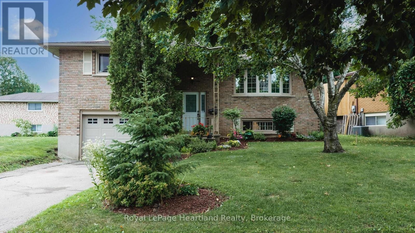 223 Kemp Crescent, Stratford, ON, N5A 6Z5