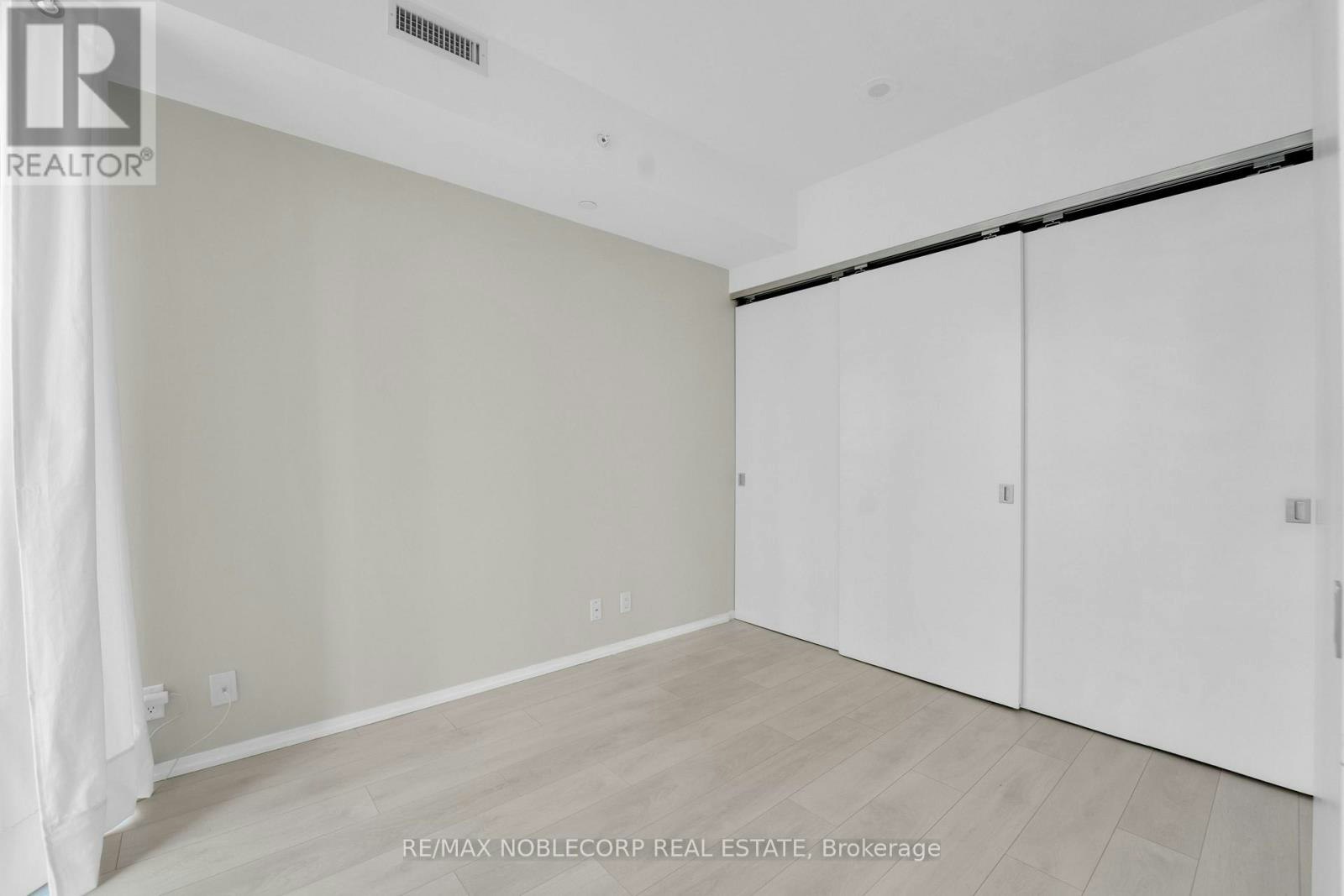 2111-125 Peter Street, Toronto, ON, M5V 2G9 - 5