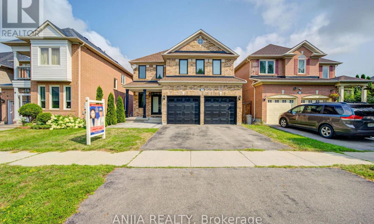 16 Staynor Crescent
