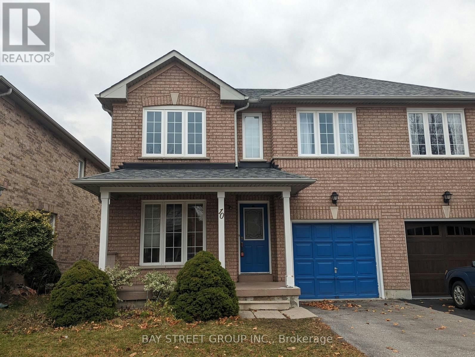 10 Moresby Street, Richmond Hill, ON, L4B 4K8