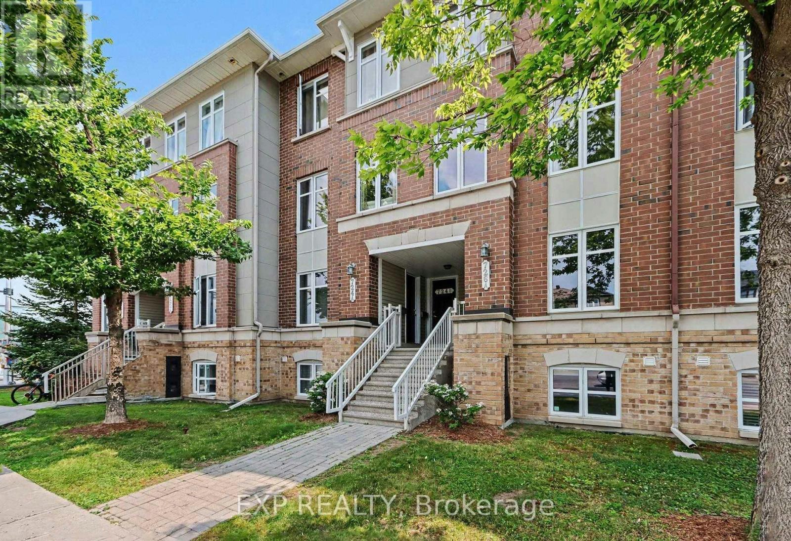 724A Chapman Mills Drive, Ottawa, ON, K2J 3V2