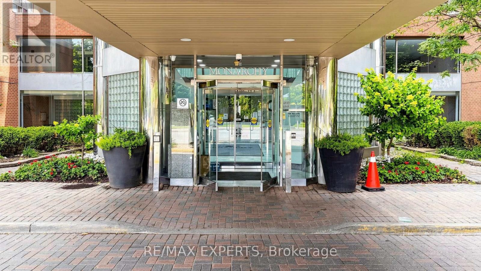 2003-325 Webb Drive, Mississauga, ON, L5B 3Z9 - 6