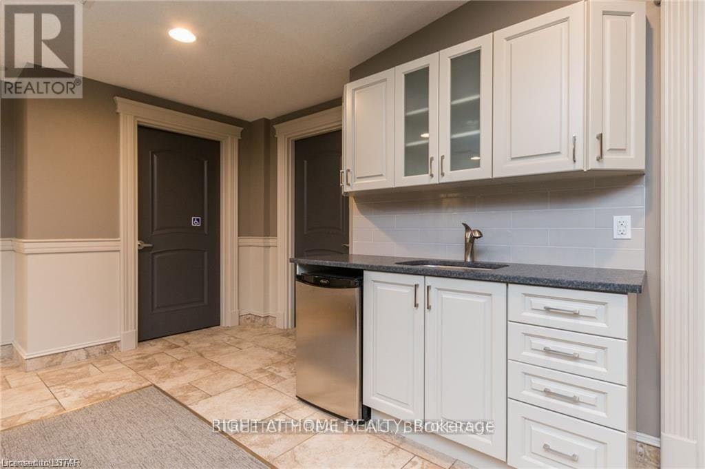 1001-250 Pall Mall Street, London, ON, N6A 4K3 - 18
