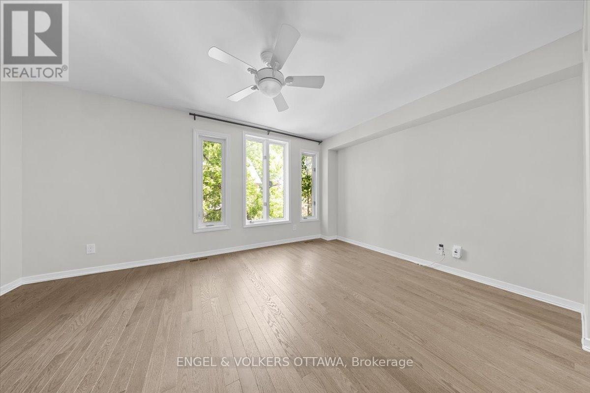 4-72 Greenfield Avenue, Ottawa, ON, K1S 0X7 - 26