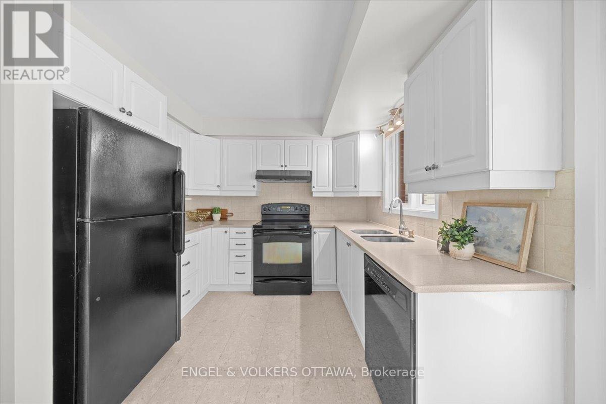 4-72 Greenfield Avenue, Ottawa, ON, K1S 0X7 - 19