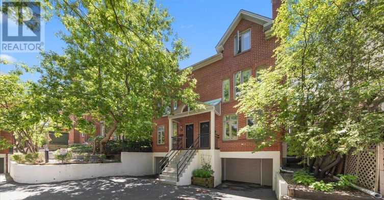 4-72 Greenfield Avenue, Ottawa, ON, K1S 0X7 - 2
