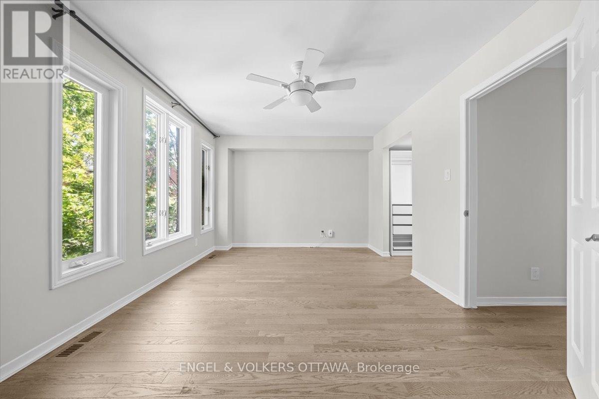 4-72 Greenfield Avenue, Ottawa, ON, K1S 0X7 - 27