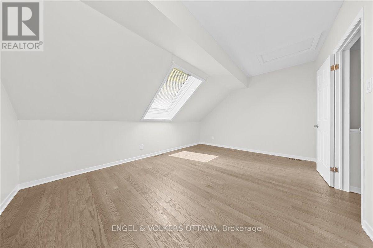 4-72 Greenfield Avenue, Ottawa, ON, K1S 0X7 - 37