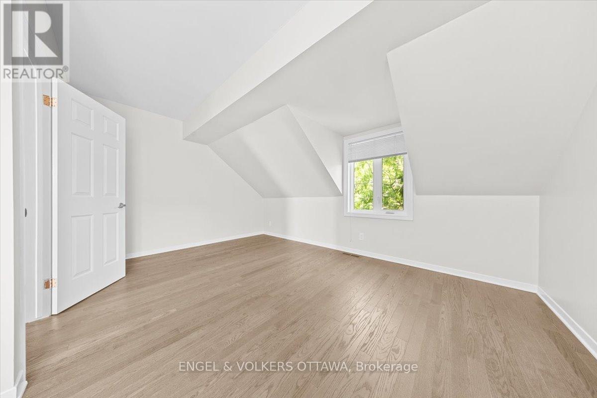 4-72 Greenfield Avenue, Ottawa, ON, K1S 0X7 - 39