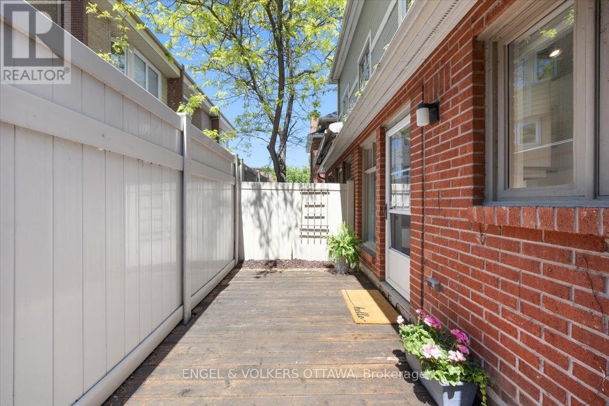 4-72 Greenfield Avenue, Ottawa, ON, K1S 0X7 - 24