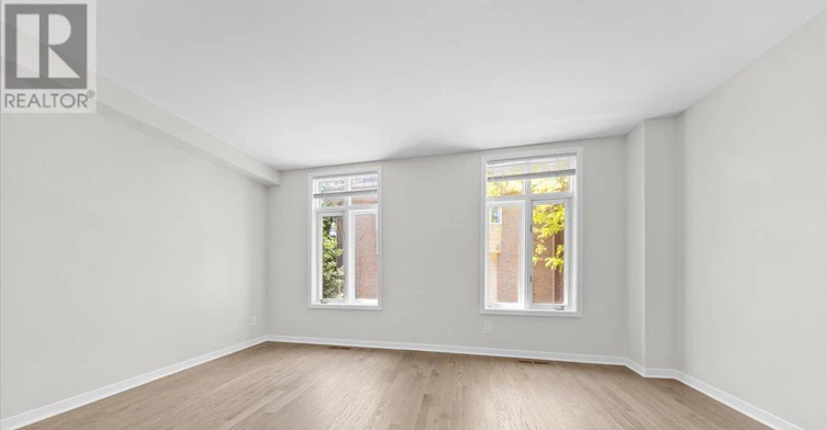 4-72 Greenfield Avenue, Ottawa, ON, K1S 0X7 - 32