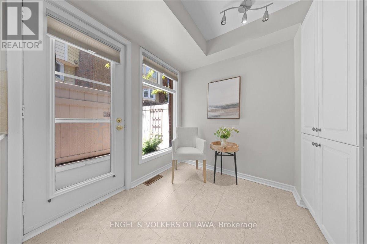 4-72 Greenfield Avenue, Ottawa, ON, K1S 0X7 - 16