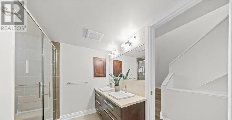 4-72 Greenfield Avenue, Ottawa, ON, K1S 0X7 - 30