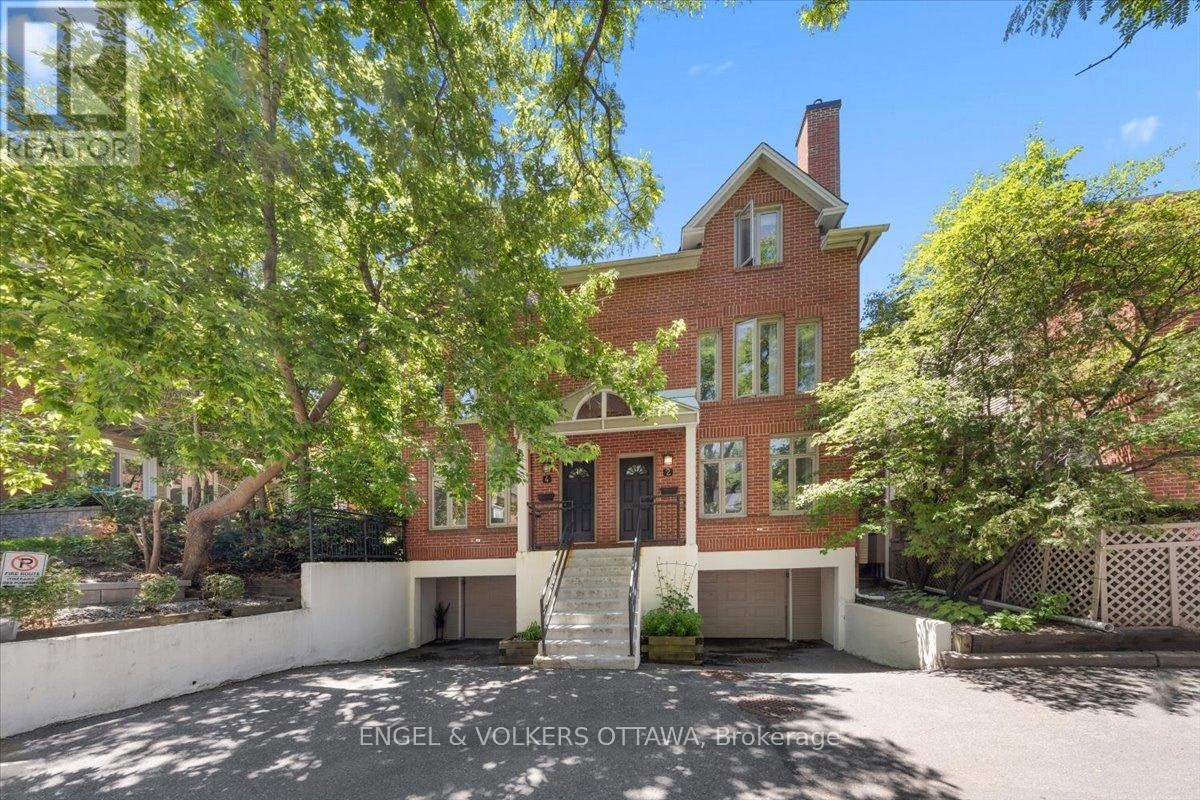 4-72 Greenfield Avenue, Ottawa, ON, K1S 0X7