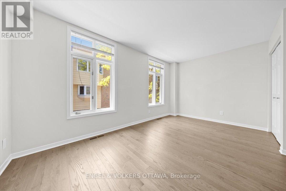 4-72 Greenfield Avenue, Ottawa, ON, K1S 0X7 - 34