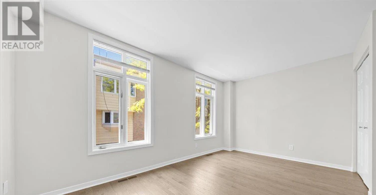 4-72 Greenfield Avenue, Ottawa, ON, K1S 0X7 - 34