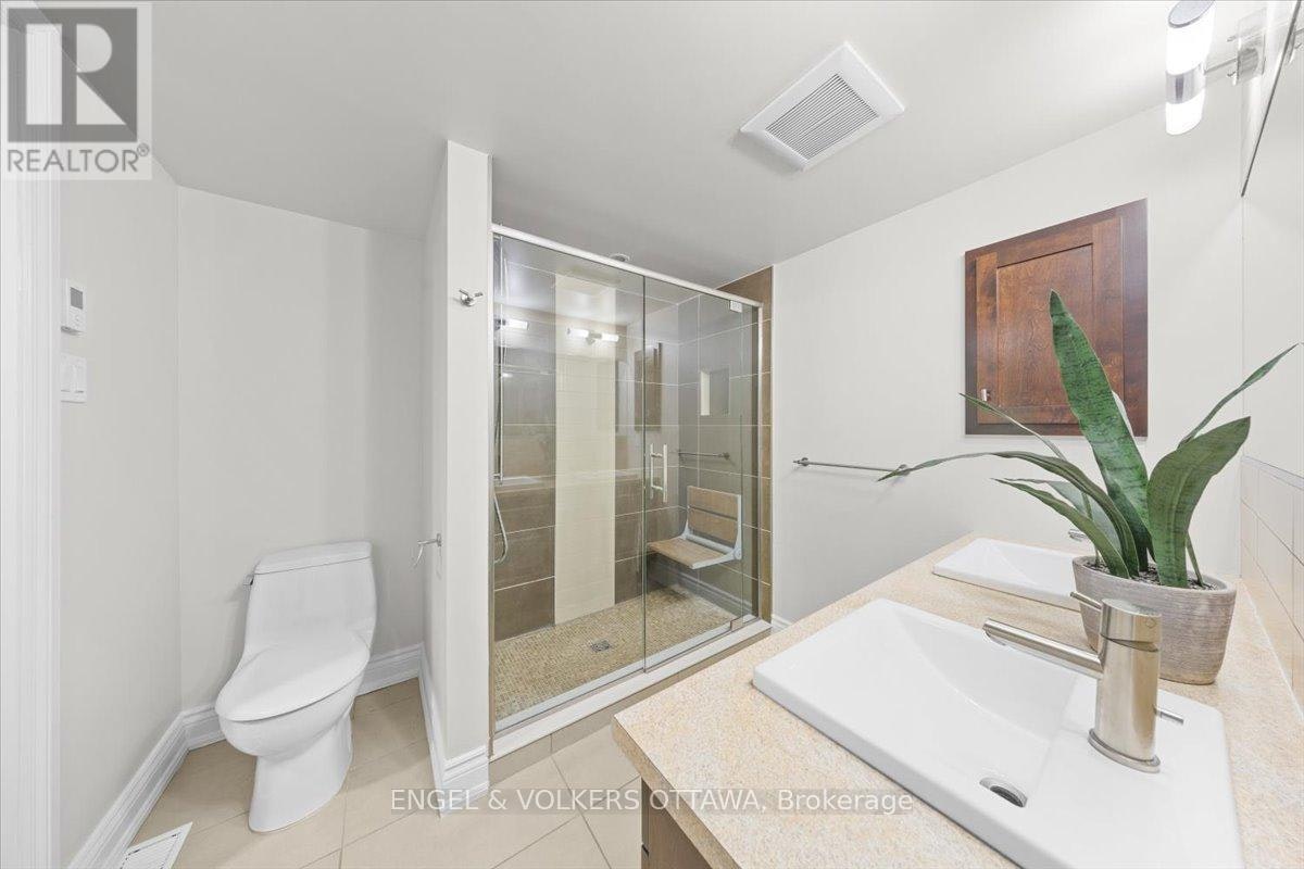 4-72 Greenfield Avenue, Ottawa, ON, K1S 0X7 - 31