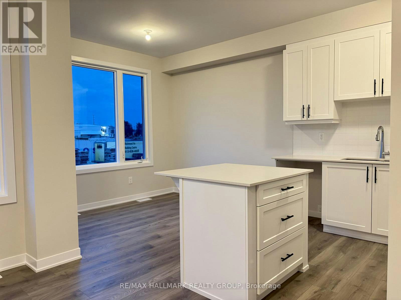 747 Haflinger Row, Ottawa, ON, K0A 2Z0 - 9