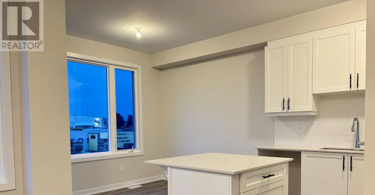 747 Haflinger Row, Ottawa, ON, K0A 2Z0 - 9