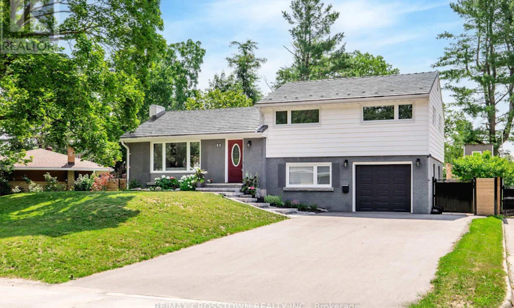11 Castle Drive