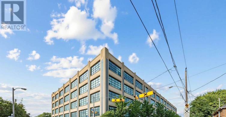 424-1001 Roselawn Avenue, Toronto, ON, M6B 4M4 - 2