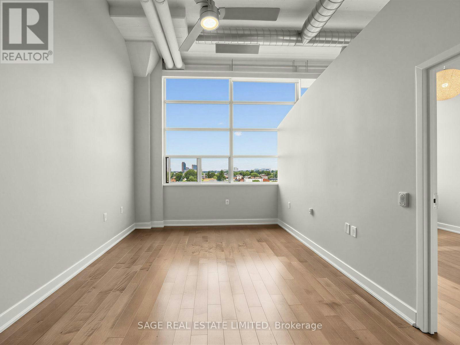 424-1001 Roselawn Avenue, Toronto, ON, M6B 4M4 - 5