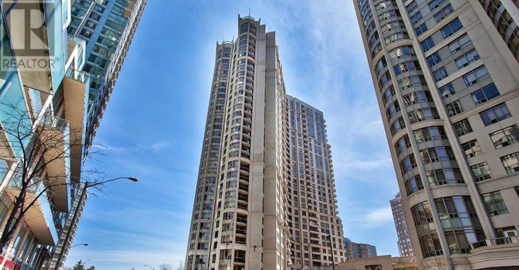 2328-3888 Duke Of York Boulevard, Mississauga, ON, L5B 4P5