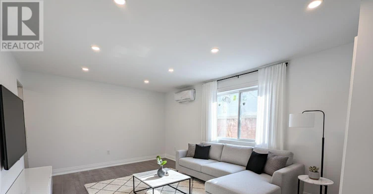 UPPER-184 Ottawa Street S, Hamilton, ON, L8K 2E6 - 6