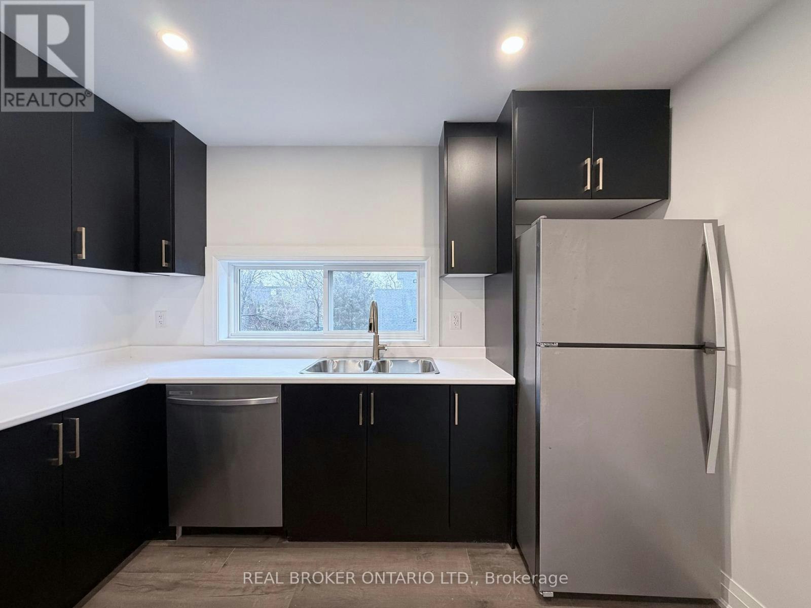 UPPER-184 Ottawa Street S, Hamilton, ON, L8K 2E6 - 5