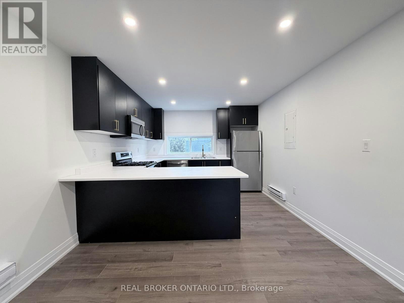 UPPER-184 Ottawa Street S, Hamilton, ON, L8K 2E6 - 2