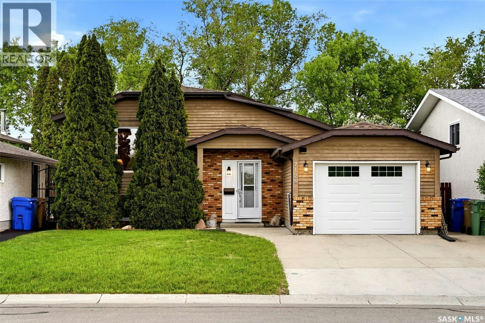 7122 Lawrence Drive, Regina, SK, S4X 3X6