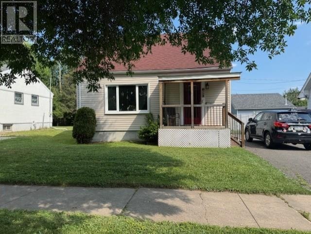 129 Ray Boulevard, Thunder Bay, ON, P7B 4C5