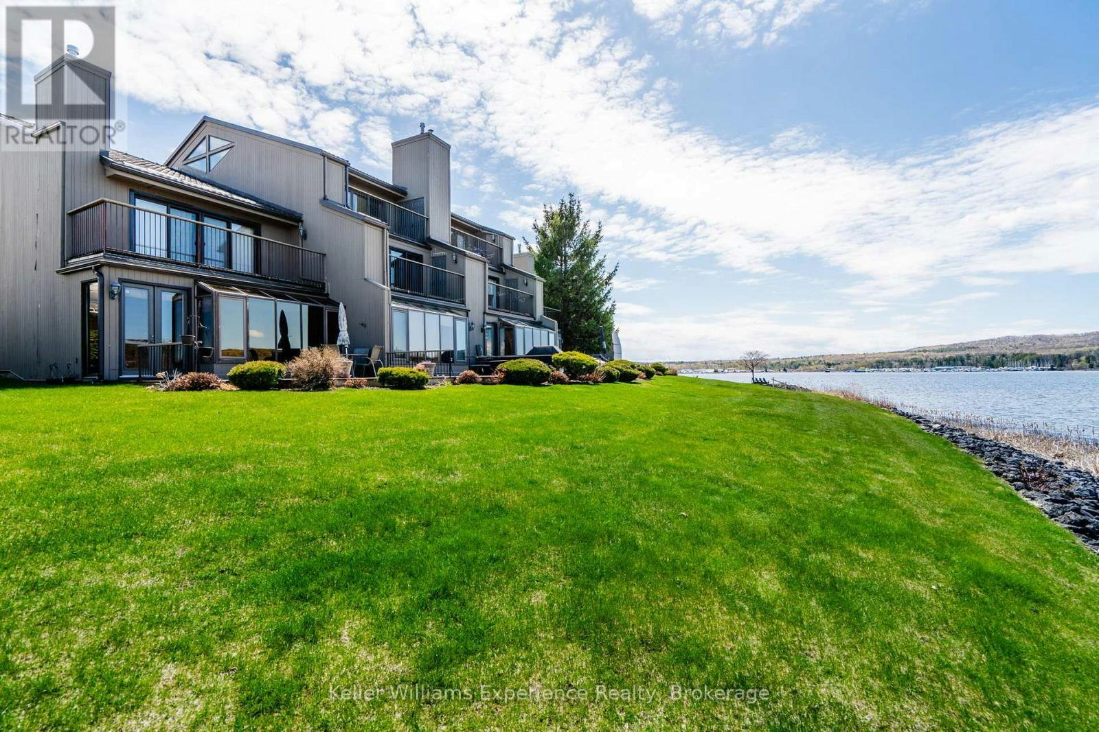 5-8 Beck Boulevard, Penetanguishene, ON, L9M 1C3