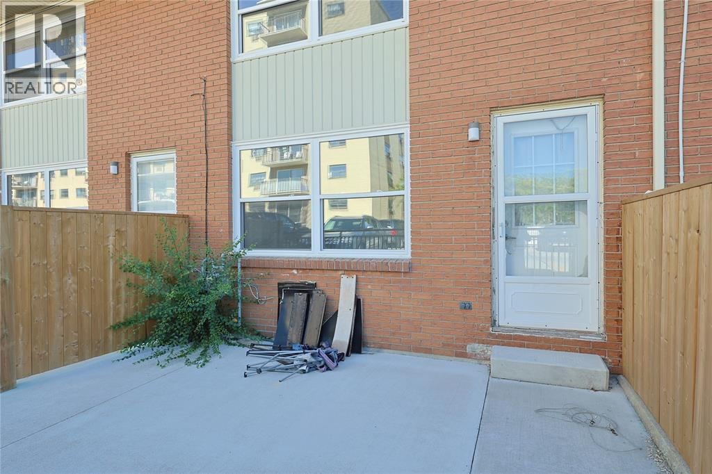 22-834 Exmouth Street, Sarnia, ON, N7T 5R2 - 23