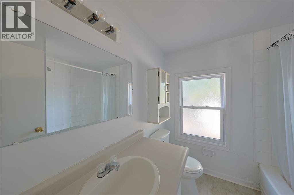 22-834 Exmouth Street, Sarnia, ON, N7T 5R2 - 15
