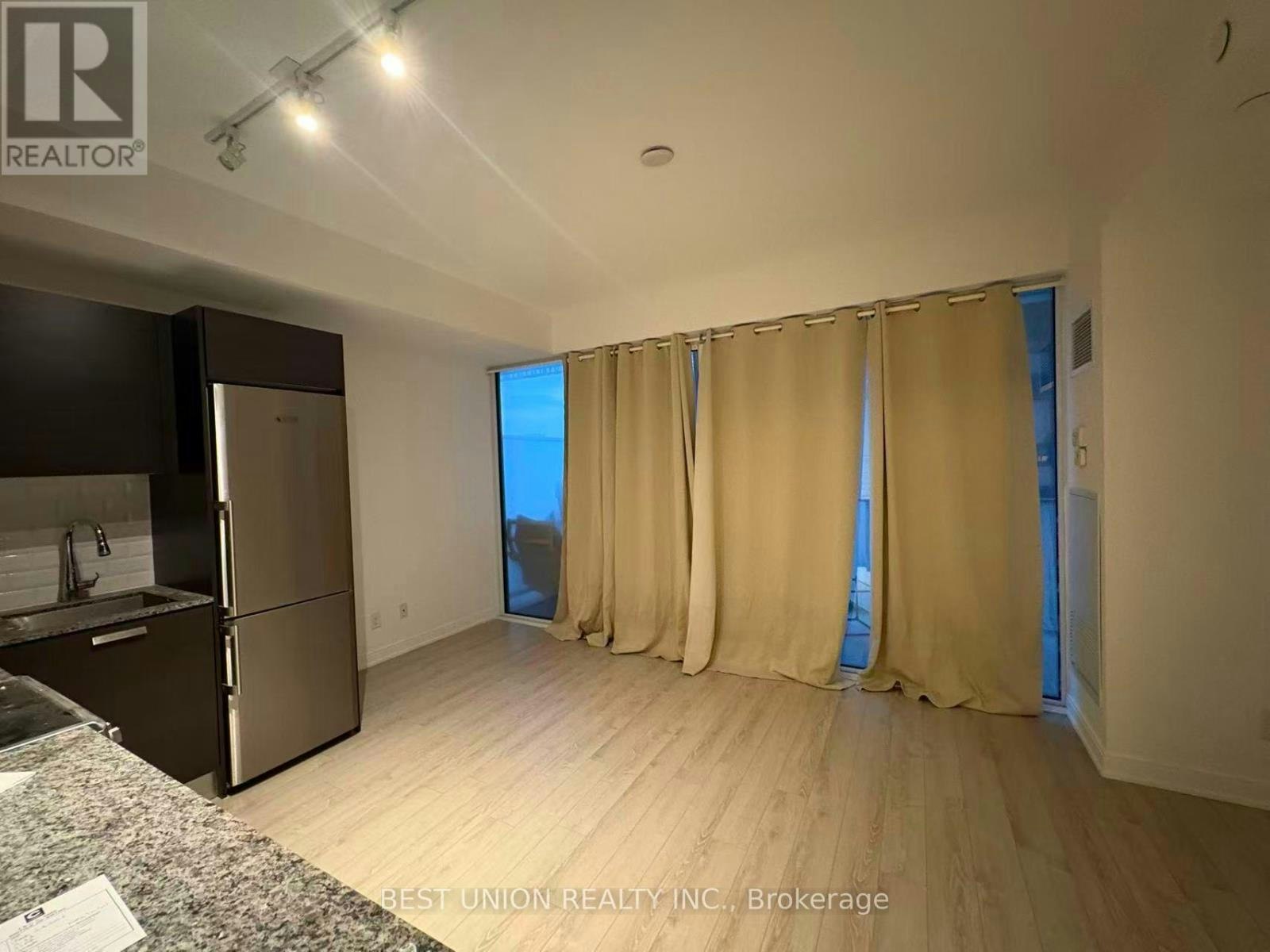 2106-42 Charles Street E, Toronto, ON, M4Y 0B7 - 3