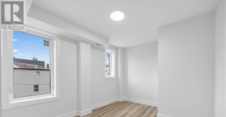 B-851 Danforth Avenue, Toronto, ON, M4J 1L2 - 8