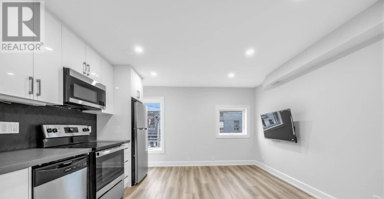 B-851 Danforth Avenue, Toronto, ON, M4J 1L2 - 2