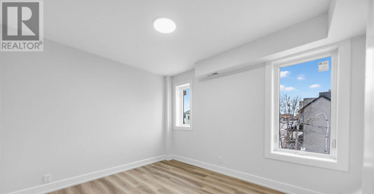 B-851 Danforth Avenue, Toronto, ON, M4J 1L2 - 5