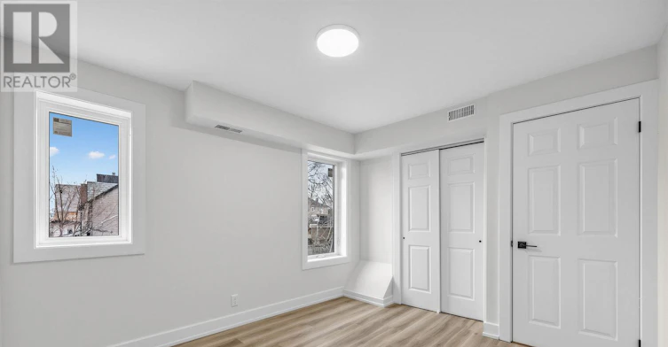 B-851 Danforth Avenue, Toronto, ON, M4J 1L2 - 6