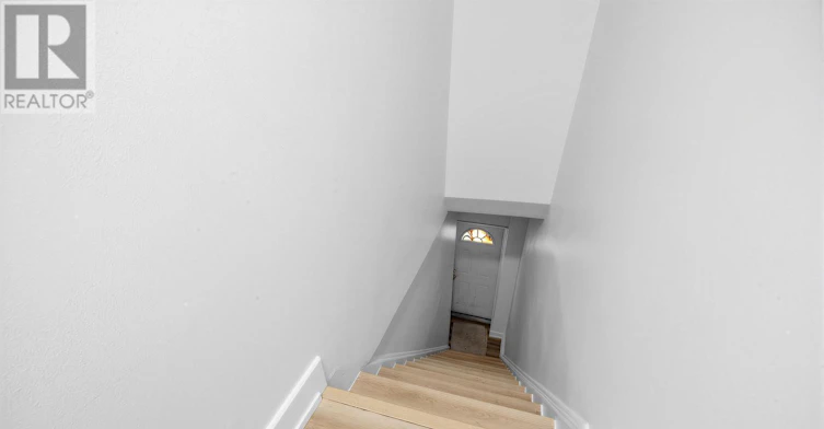 B-851 Danforth Avenue, Toronto, ON, M4J 1L2 - 11