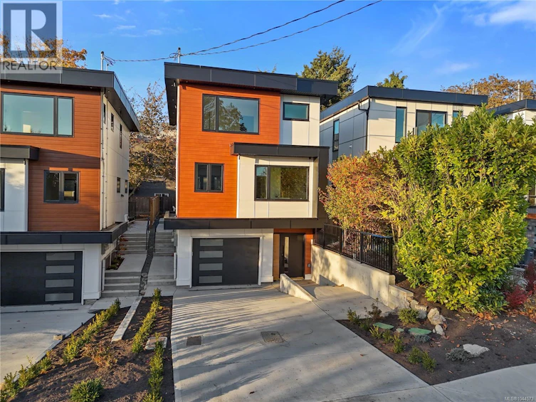 1342 Wood Street, Esquimalt, BC, V9A 5E1