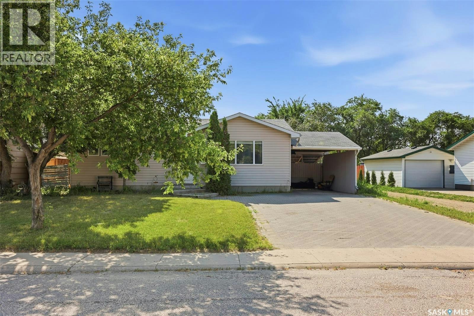30 Marlborough Crescent, Saskatoon, SK, S7L 3T7