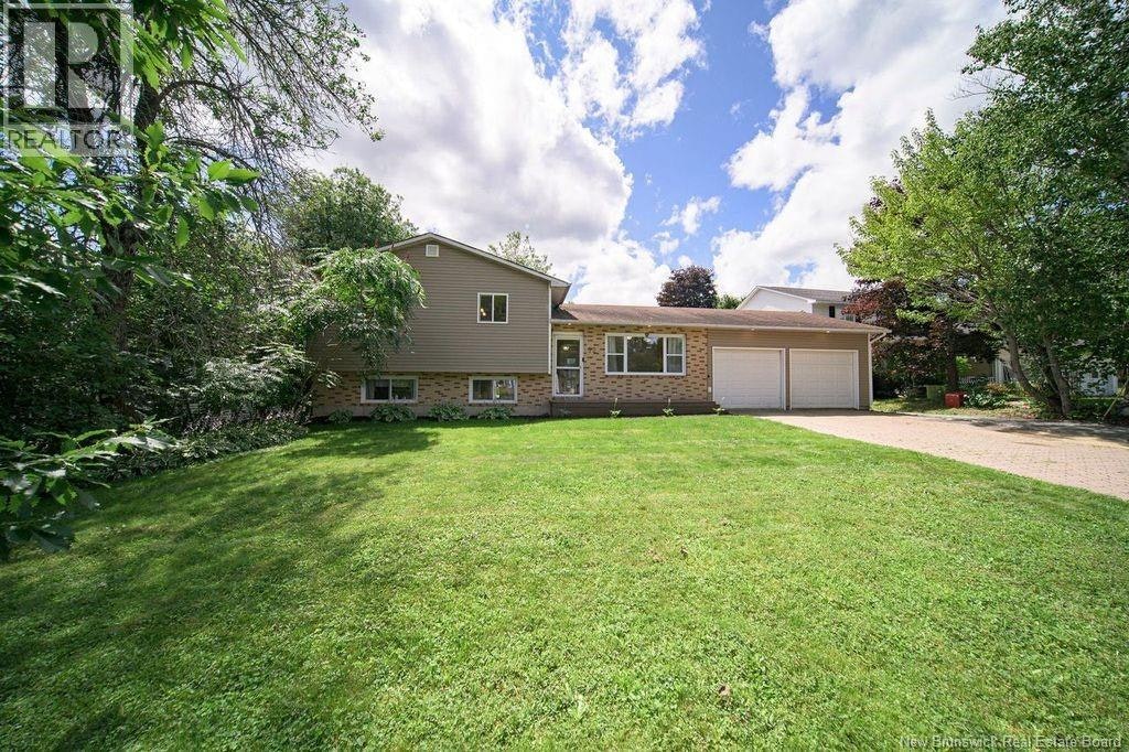 72 Birmingham Court, Fredericton, NB, E3B 6H2