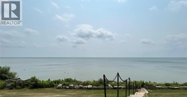 90 Harbourview, Kingsville, ON, N9Y 2J2 - 2